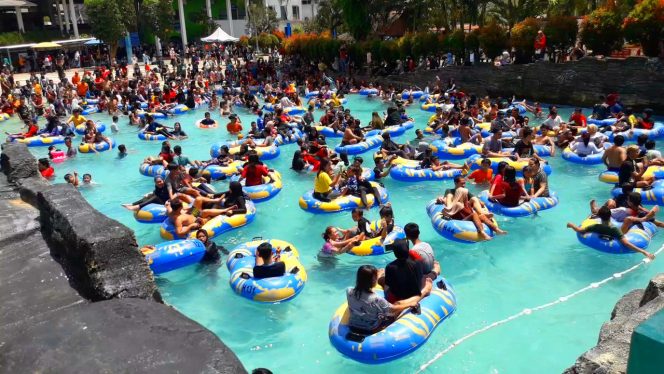 Wonderful Teejay Waterpark Tasikmalaya Wave Pool (In Action)