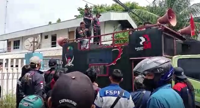 Kembali Gelar Aksi Buruh Yang Tergabung Dalam FSPMI Kabupaten/Kota Bekasi