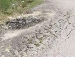 Jalan Desa Sungai Ungar Rusak Parah, Warga Kecewa Tak Ada Respons dari Kades