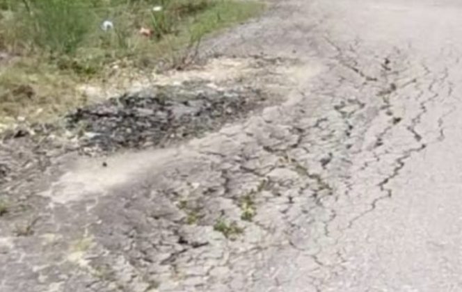 Jalan Desa Sungai Ungar Rusak Parah, Warga Kecewa Tak Ada Respons dari Kades