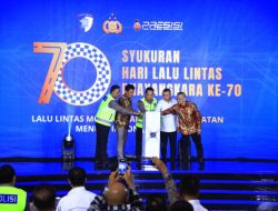 Kapolri Hadiri Syukuran HUT Lalu Lintas ke-70, Luncurkan Aplikasi Digital Korlantas dan Anugerahkan Pin Emas