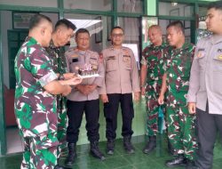 Kapolsek Sukaratu Kunjungi Koramil Cisayong, Pererat Sinergi dan Ucapkan Selamat HUT ke-80 TNI