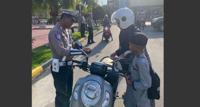 Satlantas Polres Karimun Lakukan Pemeriksaan Kendaraan pada Operasi Zebra Seligi 2025
