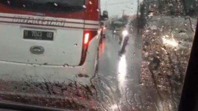 Kemacetan Panjang di Cikoneng, Warga Desak BLT Kesra Disalurkan Desa