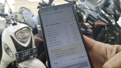 Kendaraan Dinas dan Pribadi di Kantor Kecamatan Sindangkasih Kedapatan Menunggak Pajak Tahunan