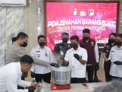 Polres Karimun Musnahkan 1,3 Kilogram Sabu, Ribuan Warga Diselamatkan