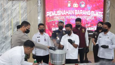 Polres Karimun Musnahkan 1,3 Kilogram Sabu, Ribuan Warga Diselamatkan