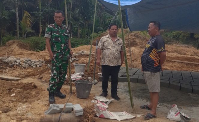 Camat Kuala dan Danramil Tinjau Progres Pembangunan Koperasi Merah Putih