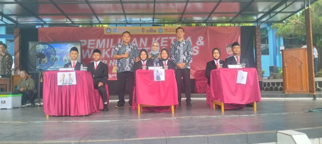 Pendidikan Demokrasi Dini, SMPN 1 Baregbeg Gelar Pemilihan Ketua OSIS