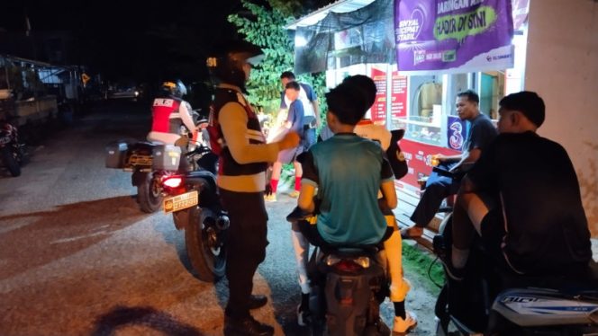 Polsek Moro Tingkatkan Keamanan Wilayah melalui Patroli Gang Sempit