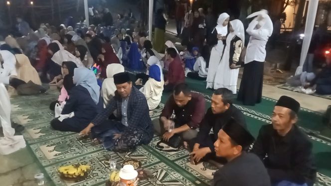 Warga Kp Cileuweng Sirnagalih Gelar Tabligh Akbar Syukuran Lembur