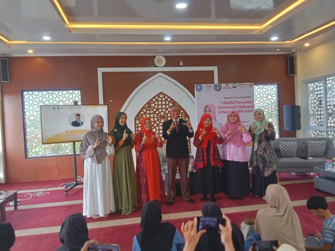 Seminar Mindful Parenting Perkuat Hubungan Keluarga Sehat