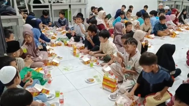 Buka Puasa SIT Bina Cendekia Mandiri Ciomas Pererat Silaturahmi