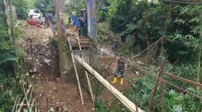 Kodim 1428 Mamasa Bangun Jembatan Garuda Demi Keselamatan Warga