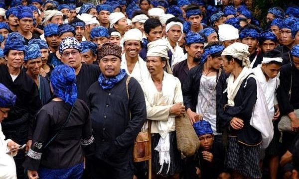 Ribuan warga Baduy saat mengikuti tradisi Seba Baduy 2025 di Kabupaten Lebak, Banten. (Foto: Istimewa)