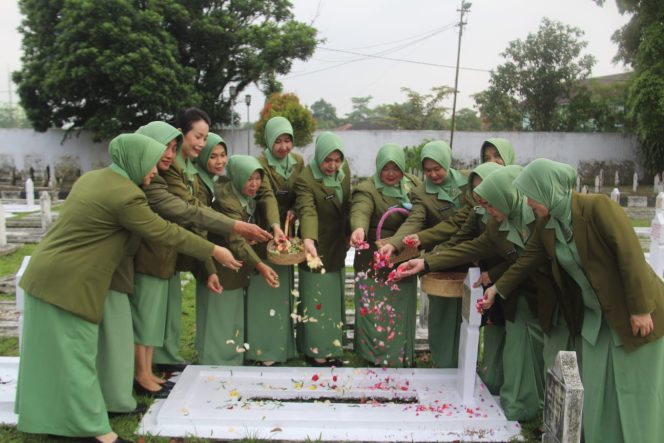Ziarah Persit KCK Kodim 0612 Tasikmalaya Penuh Makna