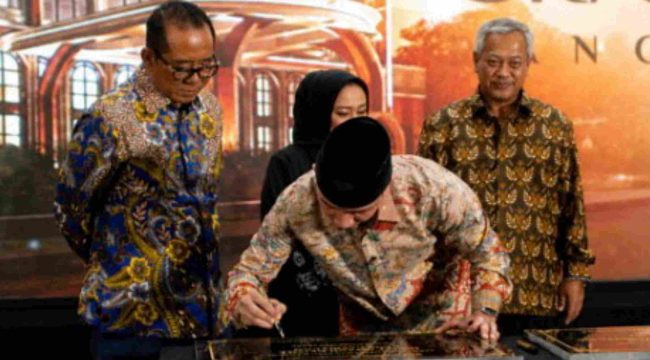 Bupati Lebak, Hasbi Asyidiki Jayabaya saat meresmikan Grand Keisha Hotel Rangkasbitung, hotel bintang 4 pertama di Kabupaten Lebak, Kamis (28/5/2026). (Foto: Istimewa)
