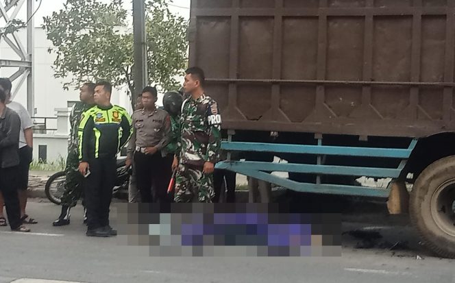 Truk Tanpa Plat Tabrak Motor Di Medan, 1 Tewas