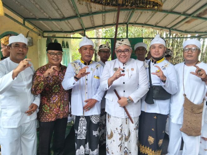 Ziarah Akbar Makam Gunung Galuh, Sultan Cirebon Ajak Generasi Muda Jaga Sejarah