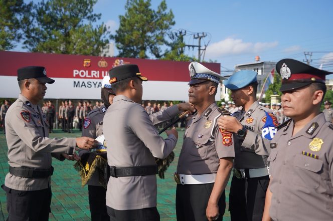 Kapolres Tasikmalaya Kota Pimpin Kenaikan Pangkat 77 Personel