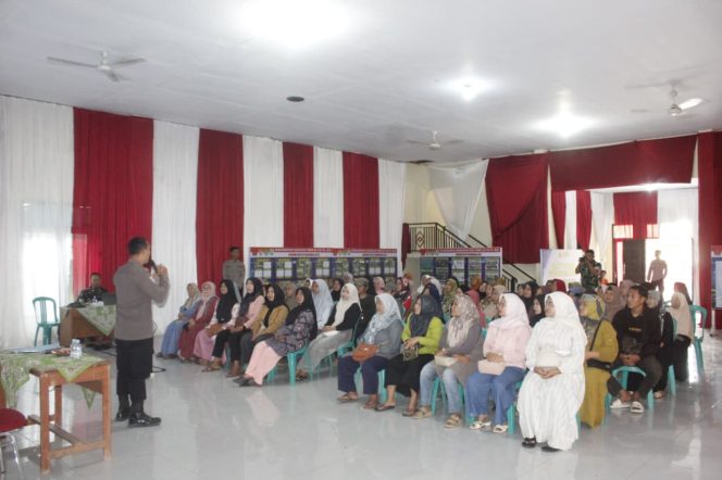 Sinergi TNI-Polri Edukasi Warga Lewat Penyuluhan Hukum TMMD Ke-129